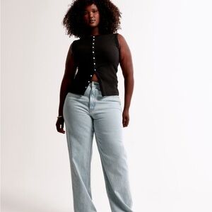 Abercrombie Curve Love High Rise 90s Relaxed Light Blue Jean 32R (NWT!)